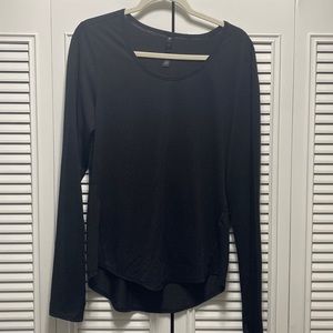 90° black long sleeve work out top